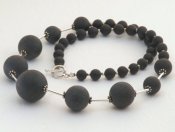 Halsband med black stone-pärlor