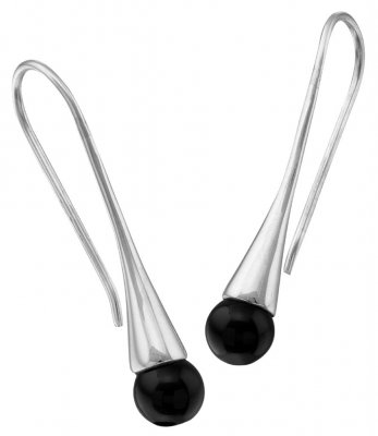 Konformade silverörhängen med svart onyx